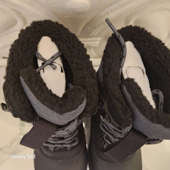 The North Face Women’s Chilkat V 400 Waterproof Boots. NIB. Size 5 - Picture 9 of 13